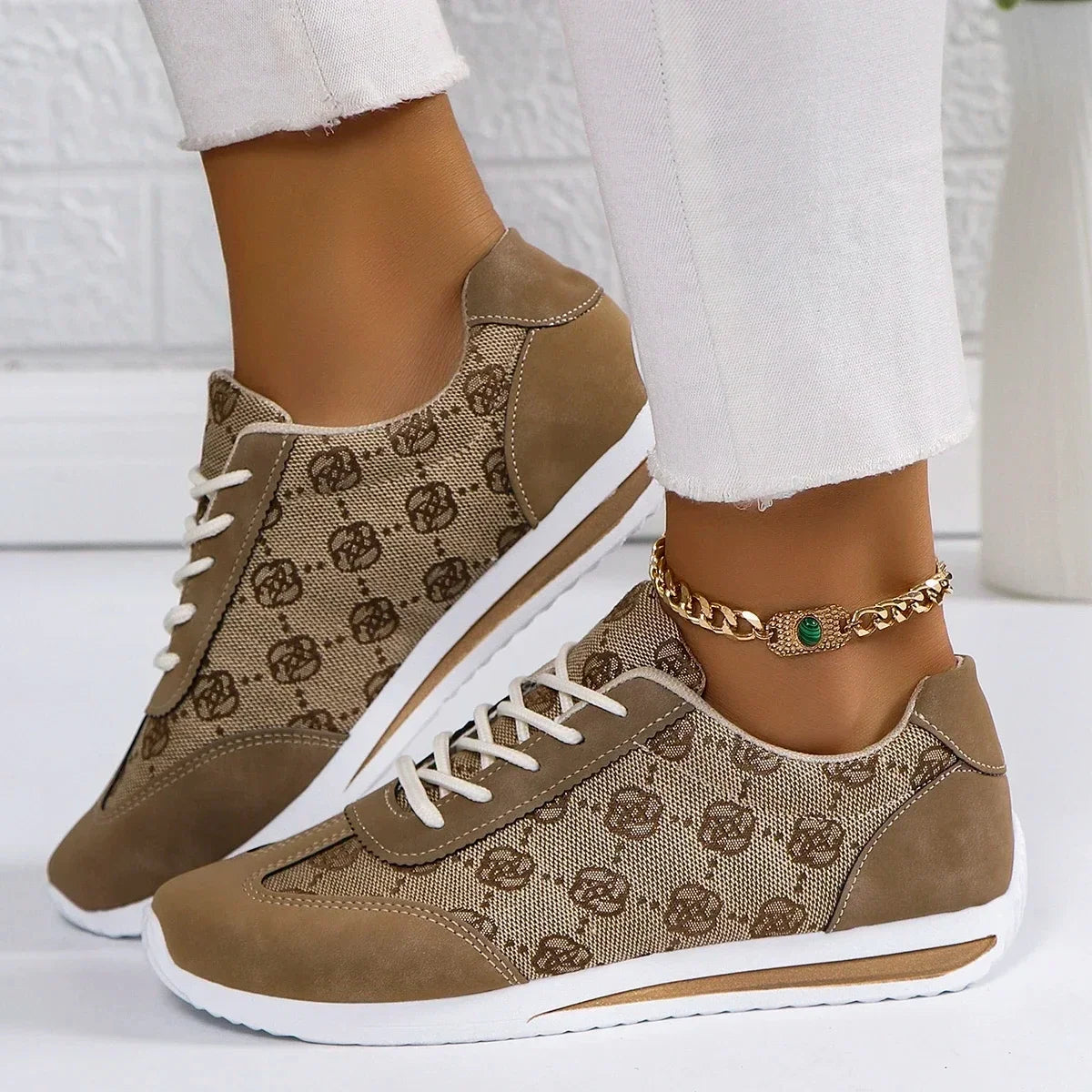 Valentina Sneakers