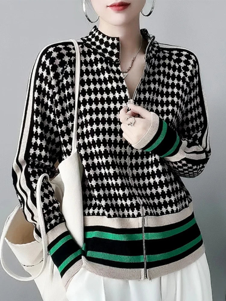 Janeth Houndstooth Pullover