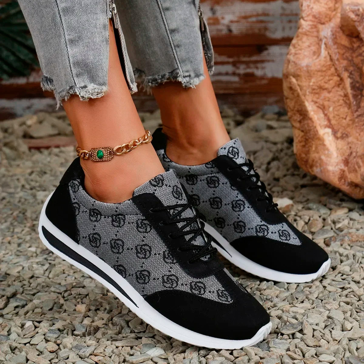 Valentina Sneakers